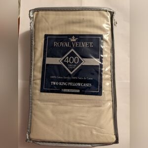 Royal Velvet 100% Cotton Sateen Taupe/Beige two King Pillowcases 400 TC NIP